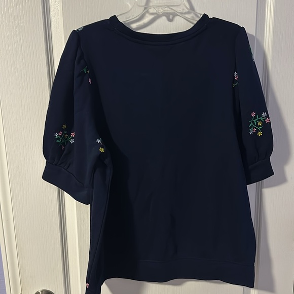 Crown and Ivy navy scooped neck sweater with stitched flowers NWT - Picture 4 of 4